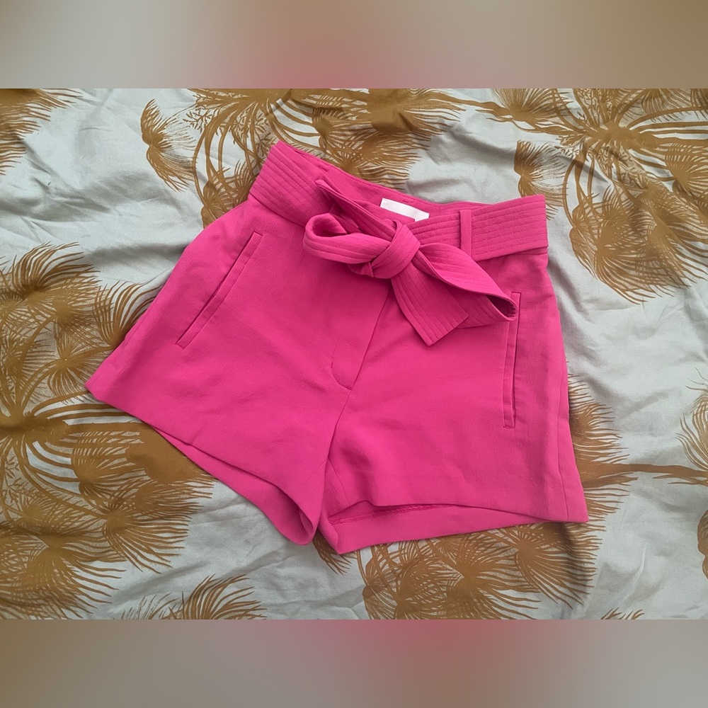 Wilfred New tie front short 0 3” electron fuchsia
